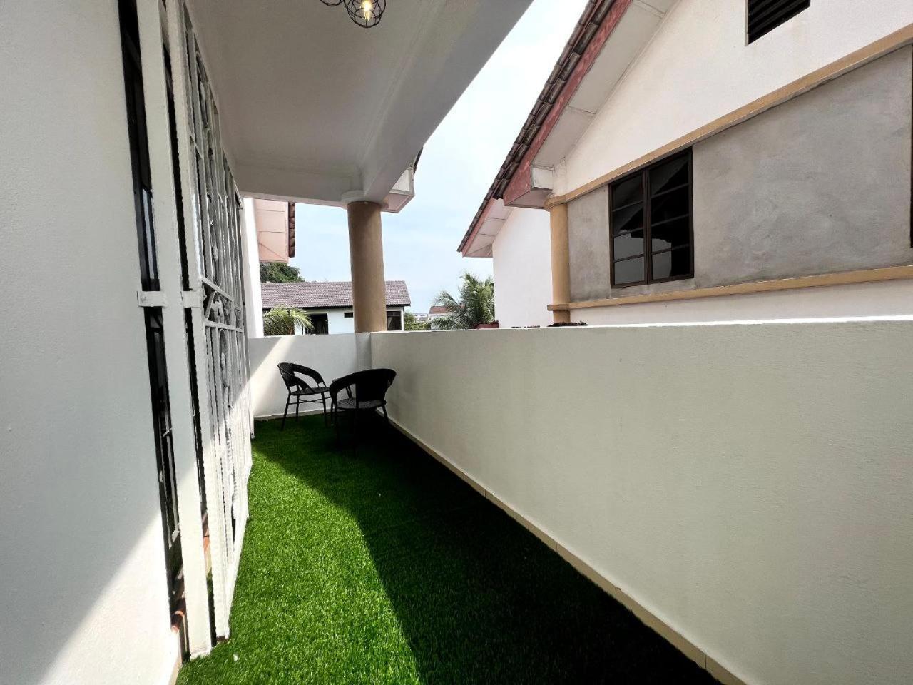 Yb Guest House 4 Bilik 5 Katil Chukai Екстер'єр фото